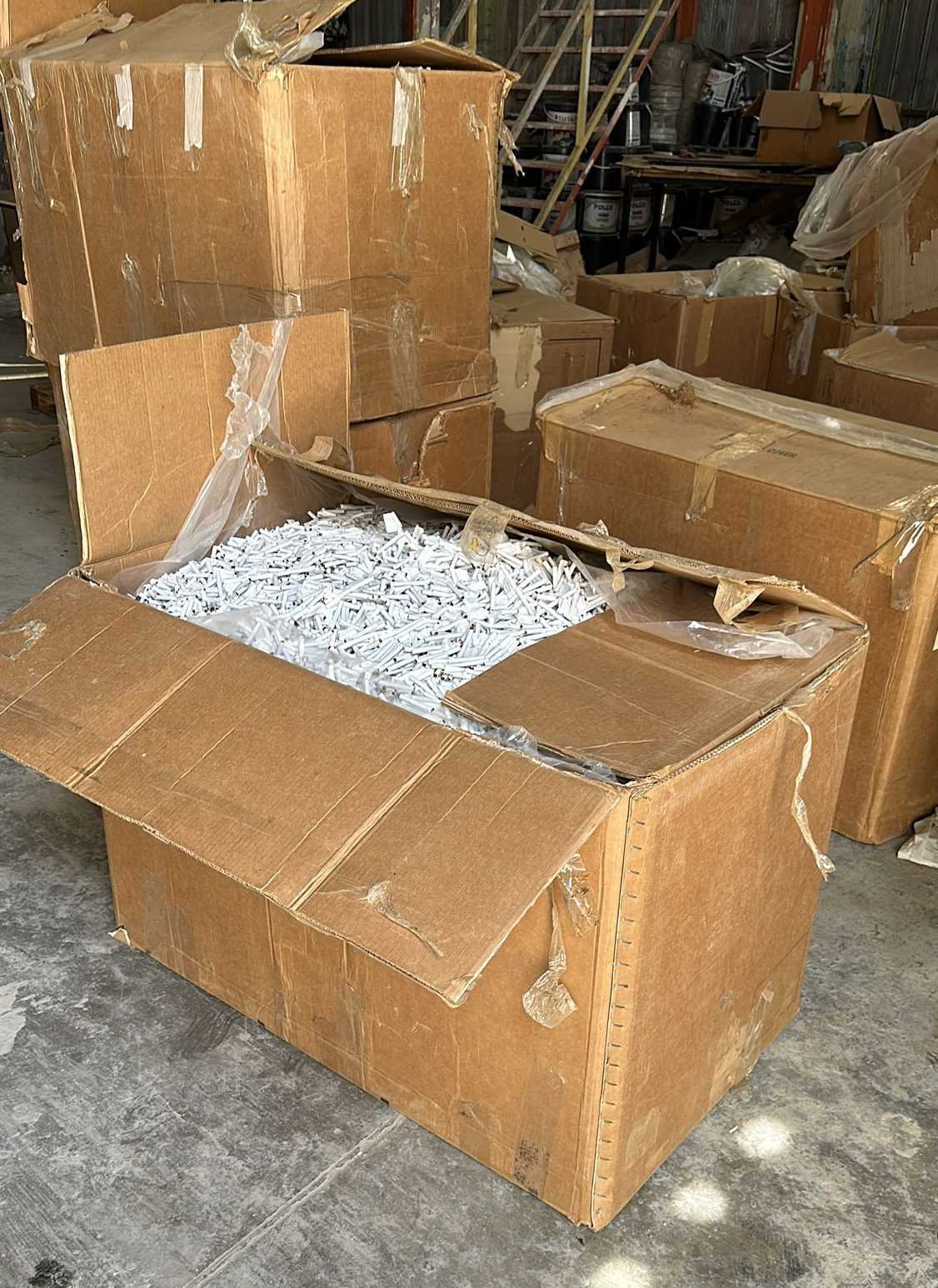 Adana'da Kaçak Sigara Operasyonu: 2 Kişi Gözaltında 2 AA 20240707 35081773 35081772 ADANADA KACAK SIGARA OPERASYONUNDA 2 KISI GOZALTINA ALINDI