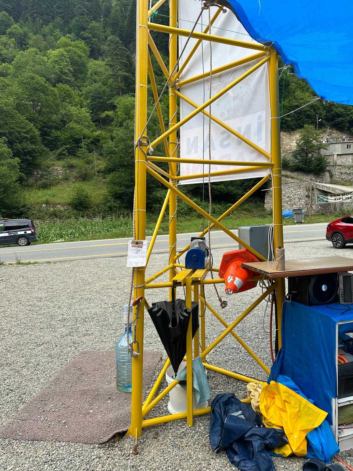 Uzungöl'de Dehşet: "İnsan Sapanı" Halatı Koptu, Düzenek Mühürlendi 4 AA 20240710 35108328 35108326 UZUNGOLDE HALATI KOPAN INSAN SAPANI MUHURLENDI