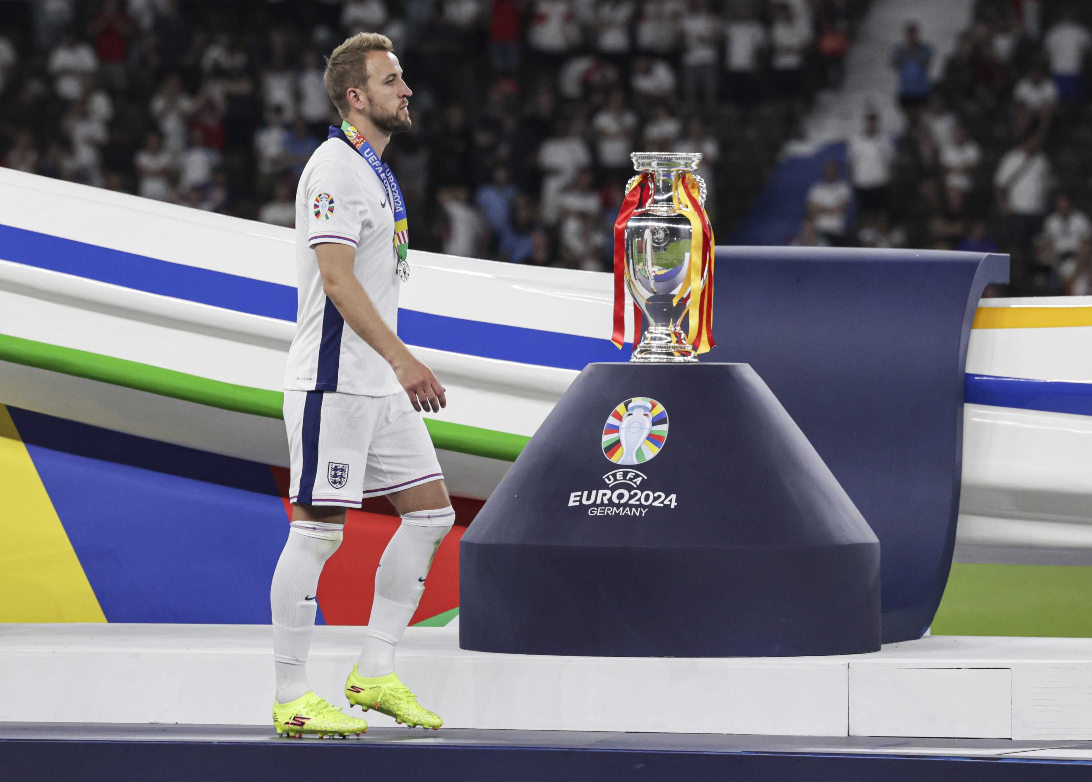 AA 20240714 35143093 35143088 EURO 2024UN SAMPIYONU ISPANYA KUPASINI KALDIRDI