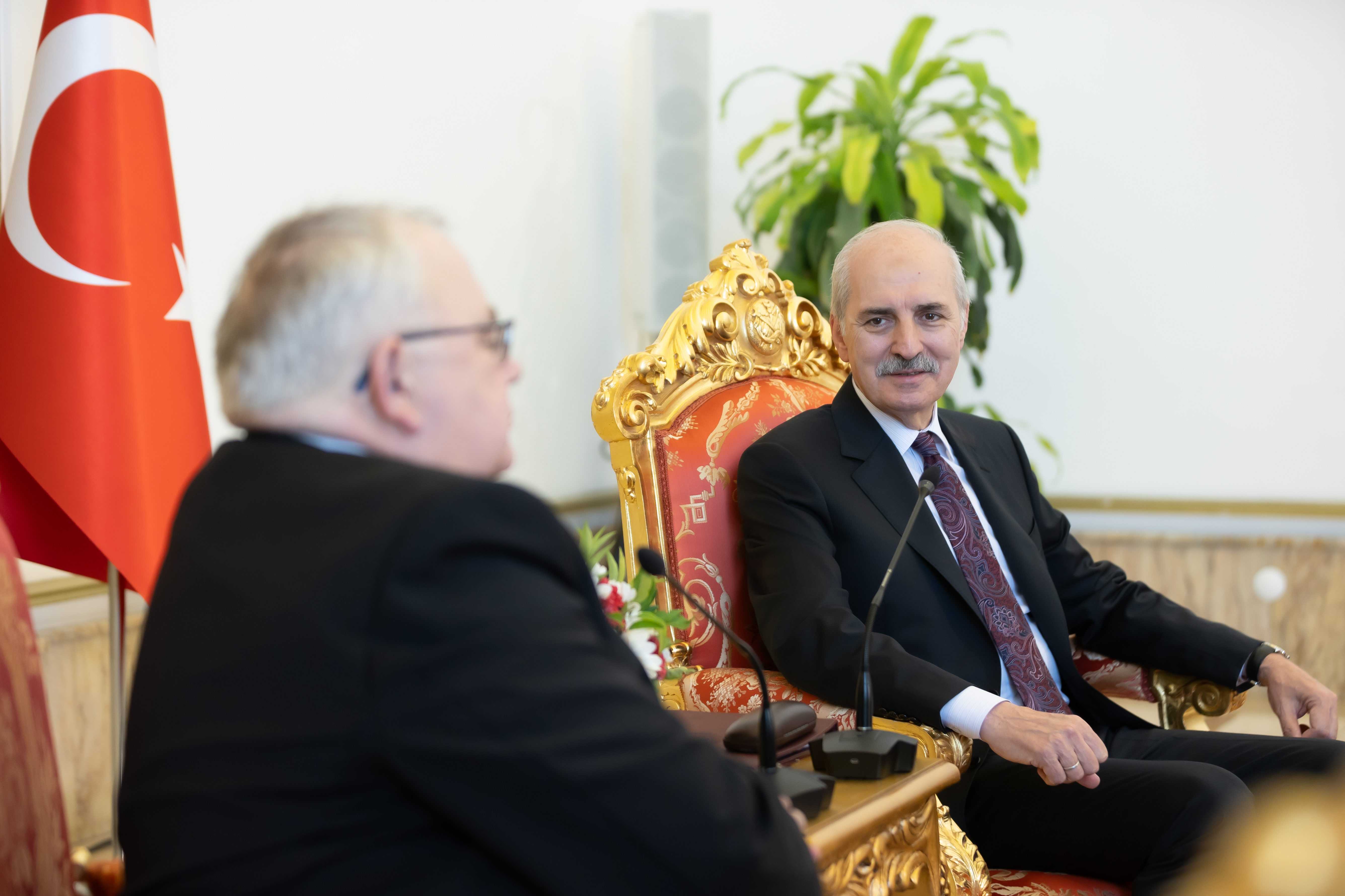 TBMM Başkanı Kurtulmuş ve İrlanda Meclis Başkanı O Fearghail Görüştü 2 AA 20240718 35173635 35173630 TBMM BASKANI KURTULMUS IRLANDA MECLIS BASKANI O FEARGHAIL ILE GORUSTU