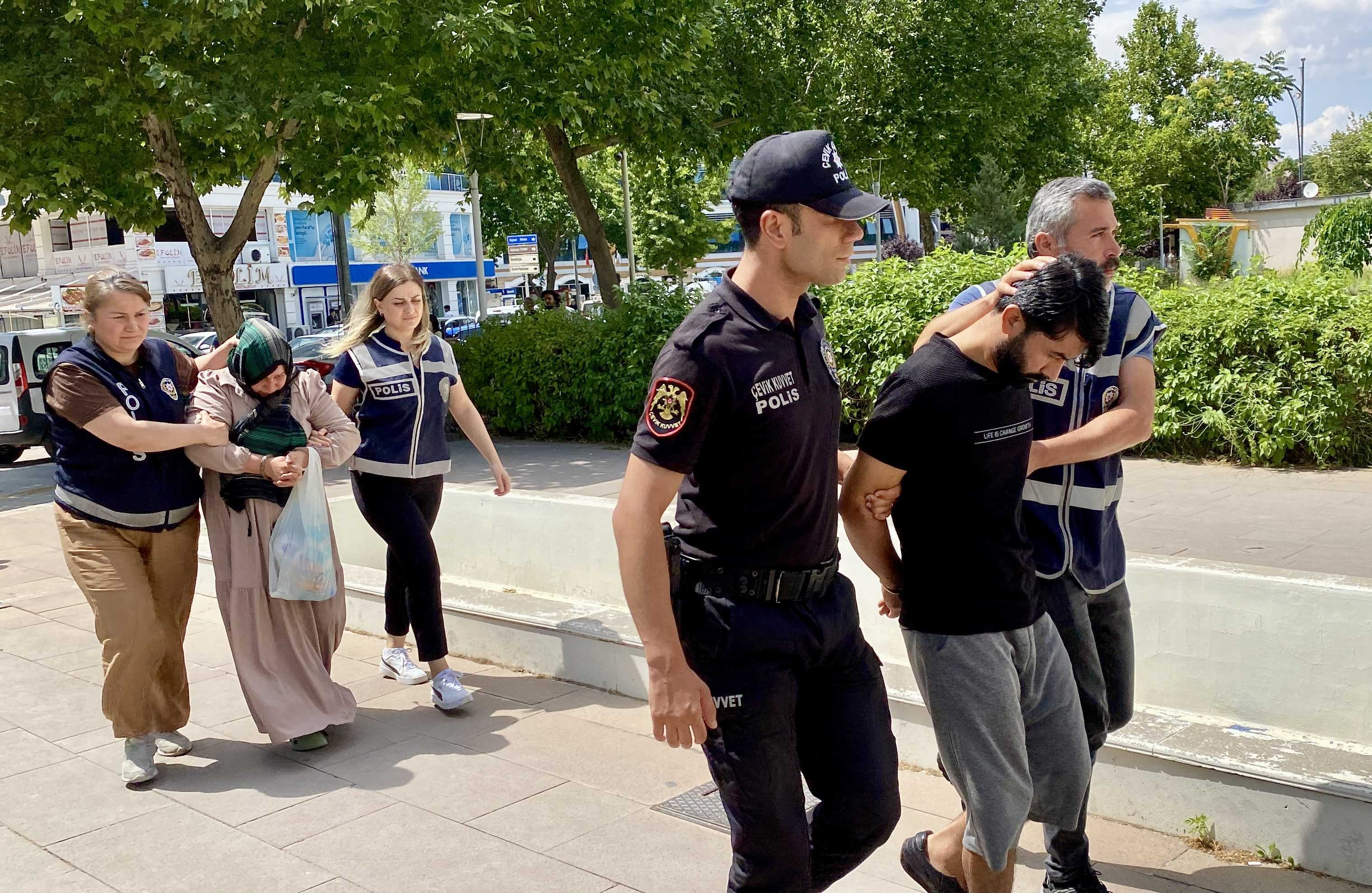 Kırşehir'de Gölet Kenarında Uyuşturucu Kuryesi Cesedi Bulundu 2 AA 20240718 35173731 35173729 KIRSEHIRDE GOLET KENARINDA CESEDI BULUNAN KISININ UYUSTURUCU KURYESI OLDUGU BELIRLENDI