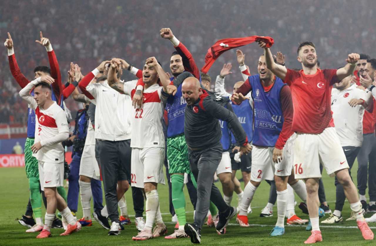 Aliyev'den UEFA'ya Sert Tepki ve Türkiye'ye Destek 1 Aliyevden UEFAya Sert Tepki ve Turkiyeye Destek 2
