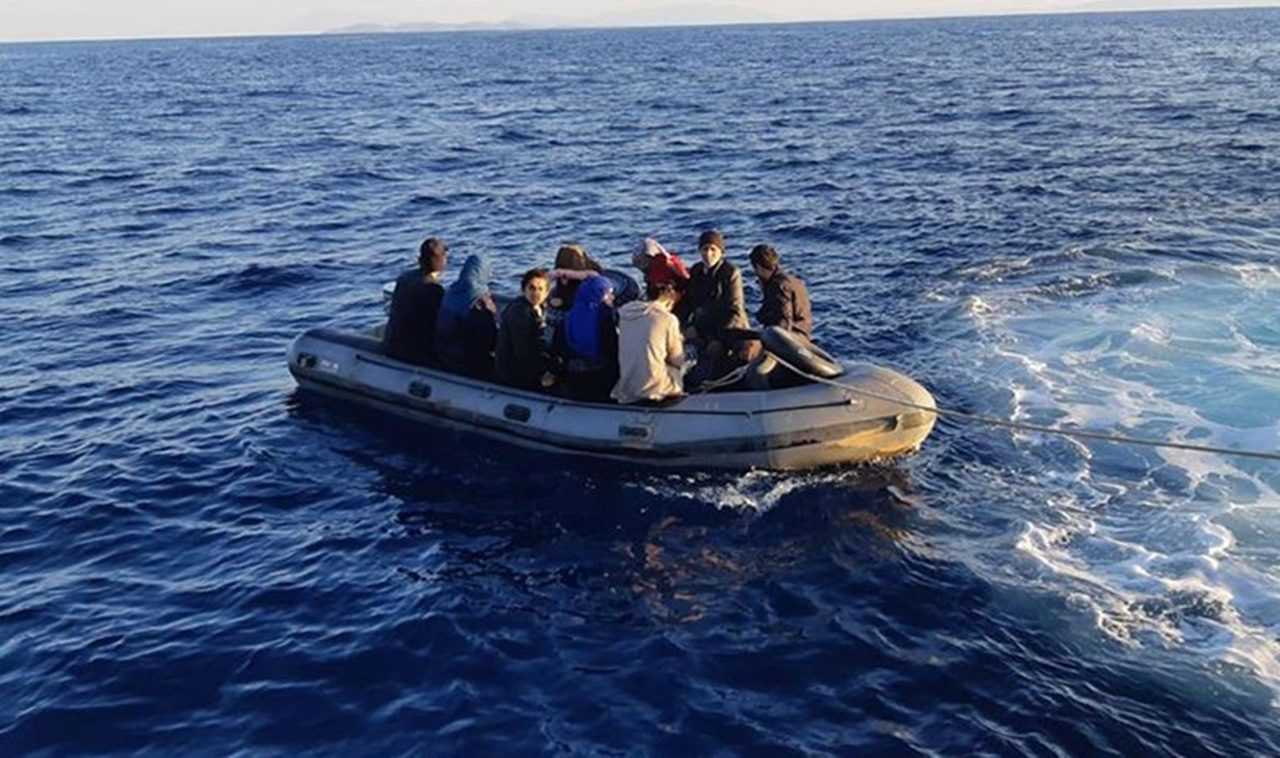 Ayvalik Aciklarinda Sahil Guvenlik 21 Gocmen Guvende 1
