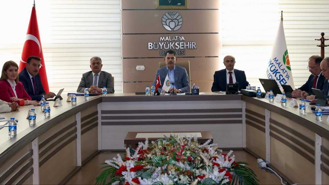 Bakan Kurum'dan Malatya'ya Yeniden Doğuş Sözü 2 Bakan Kurumdan Malatyaya Yeniden Dogus Sozu 3