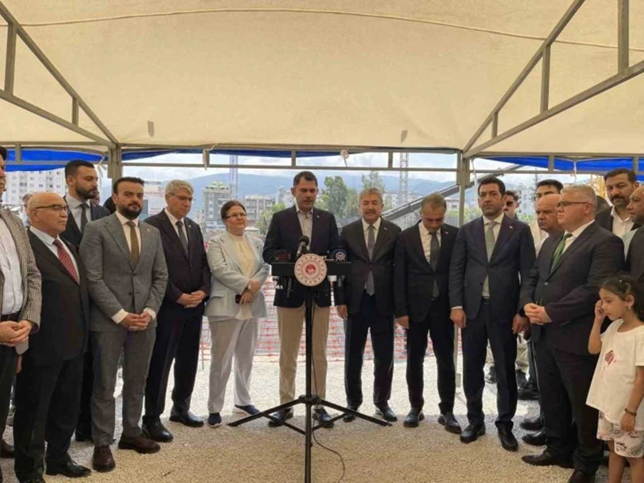 Bakan Kurum'dan Osmaniye'ye Çıkartma 1 Bakan Kurumdan Osmaniyeye Cikartma 2