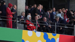 Berlin’de Erdoğan: Futbol Sevgisi Tribünde
