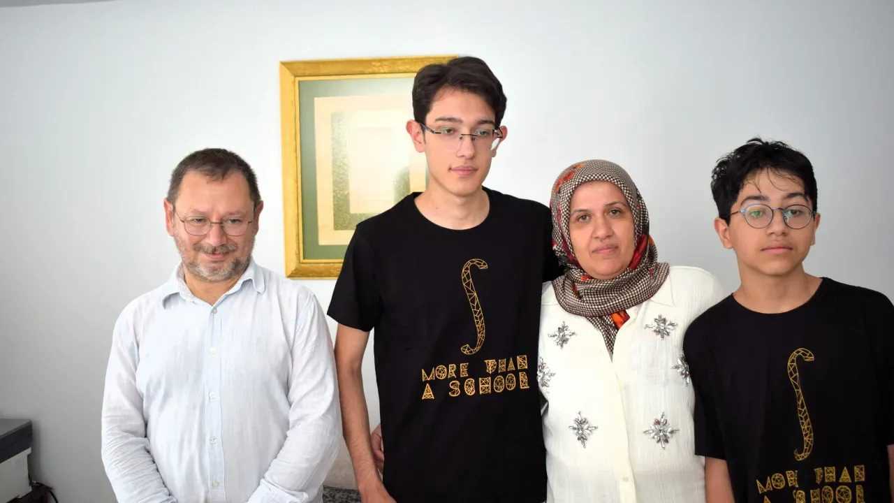 Deprem ve Basari Arda Tasdemirin Inanilmaz Hikayesi 3