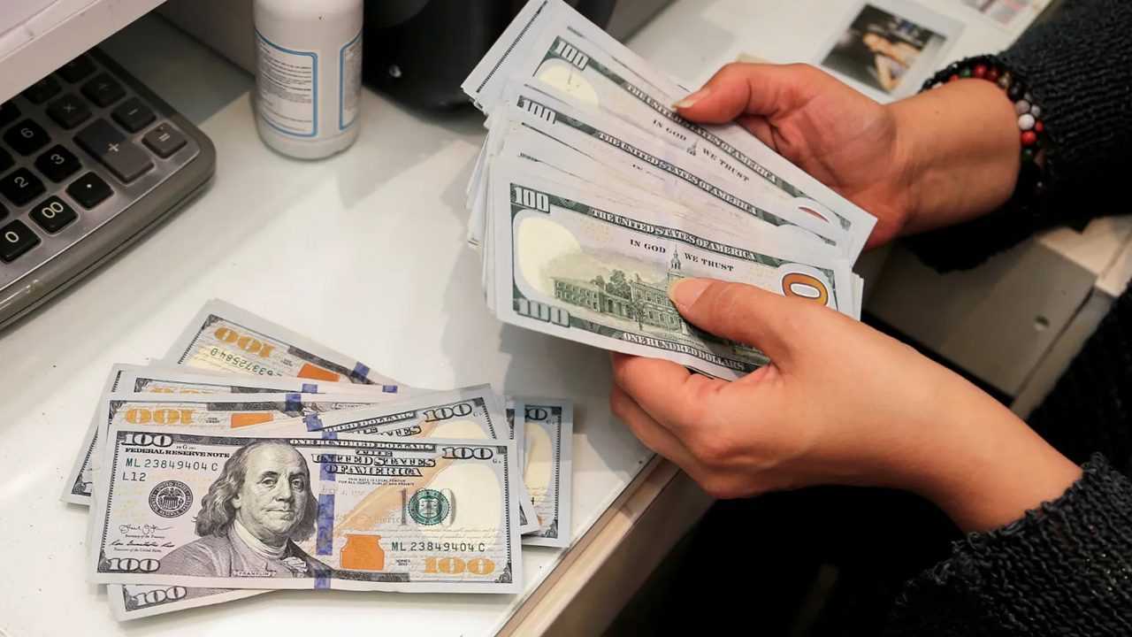 Doların Yükselişi: Türkiye Ekonomisinde Dalgalanma 1 Dolarin Yukselisi Turkiye Ekonomisinde Dalgalanma 1