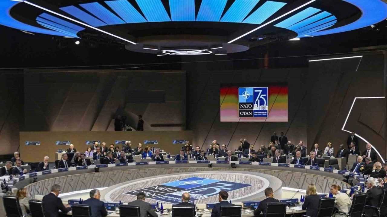Erdogan NATO Zirvesinde Guclu Diplomasi Sergiledi 1