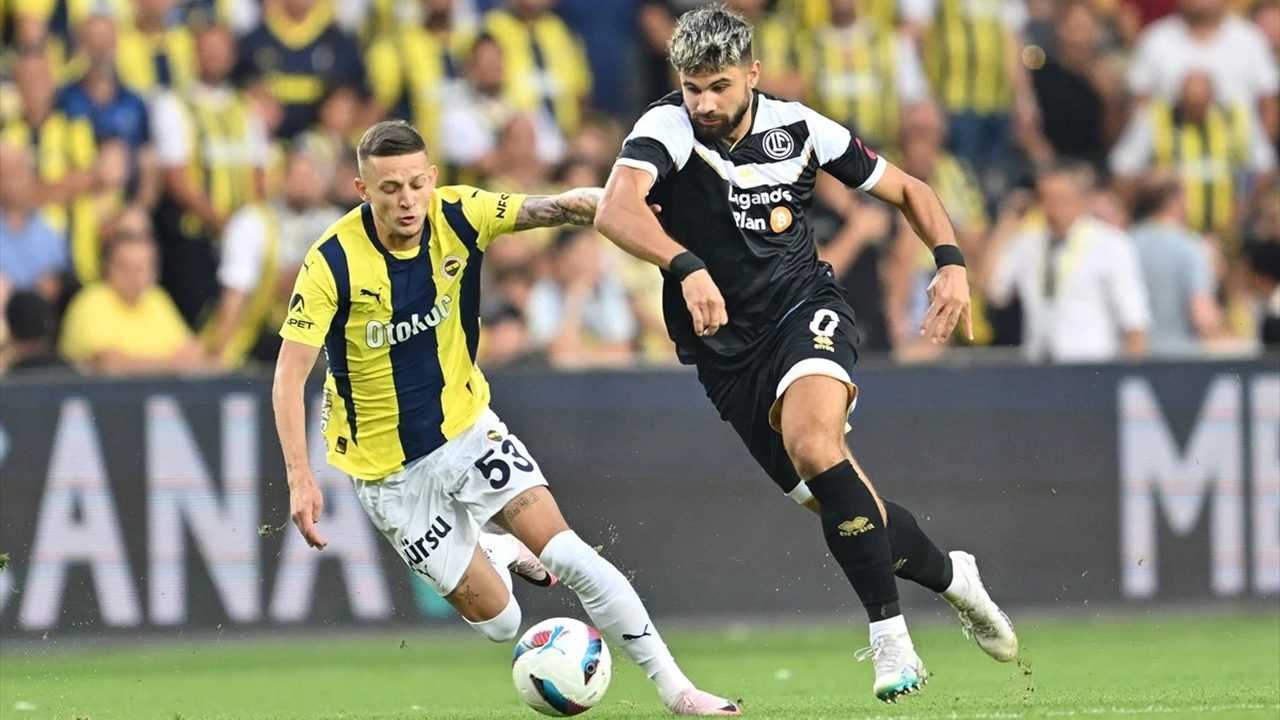 Fenerbahçe'nin Son Dakika Zaferi Türkiye'yi Zirveye Taşıdı 2 Fenerbahcenin Son Dakika Zaferi Turkiyeyi Zirveye Tasidi 3
