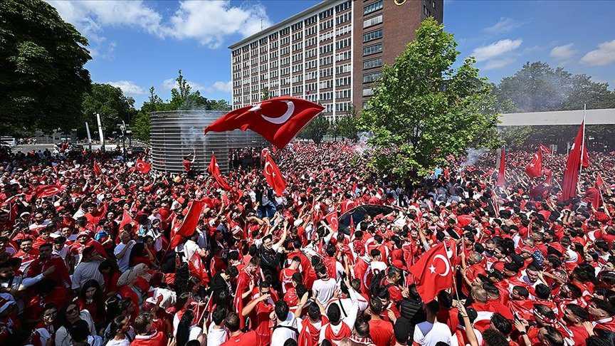 Almanya'dan Türkiye-Hollanda Maçı İçin Olağanüstü Önlem! 4 GRuAbUiWgAA9pHl