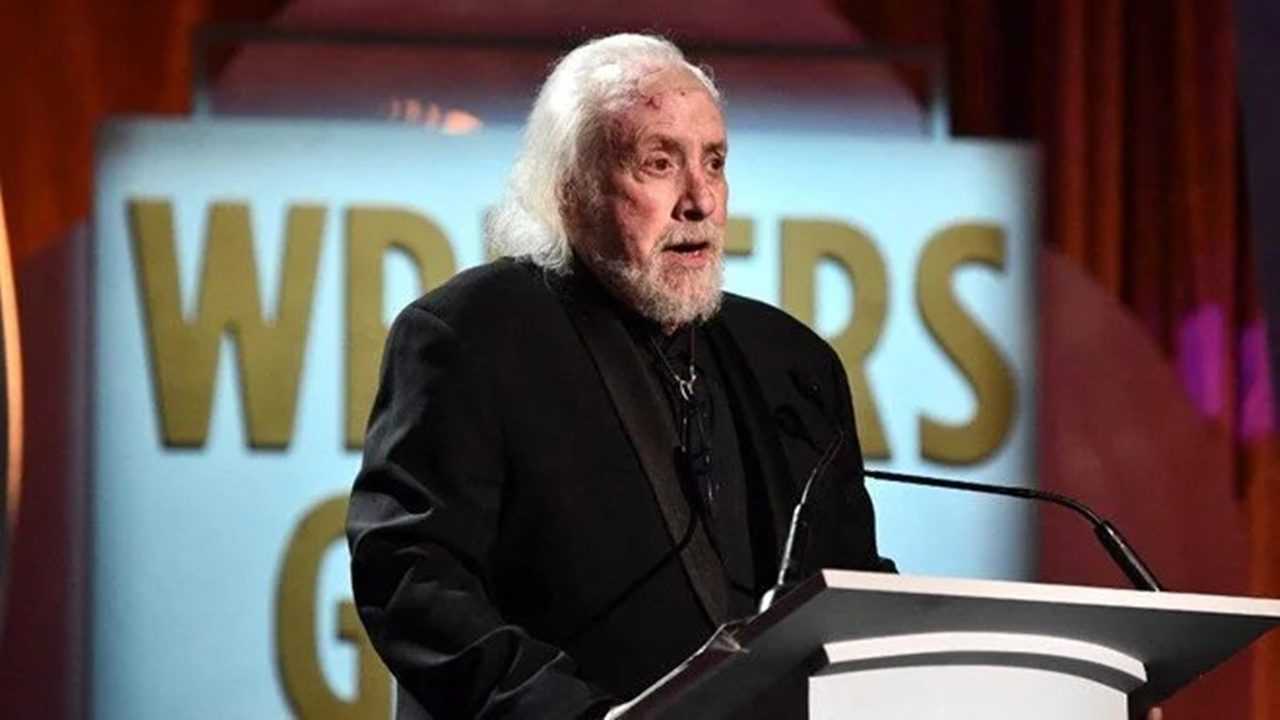 Hollywood'un Efsanevi Senaristi Hayata Veda Etti 1 Hollywoodun Efsanevi Senaristi Hayata Veda Etti 1