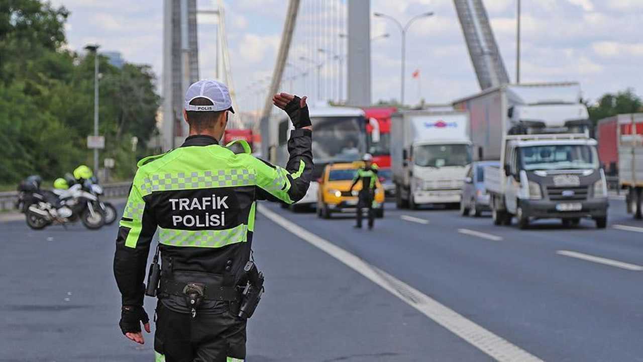 İstanbul'da Güvenlik Harekâtı: 373 Şüpheli Tutuklandı 1 Istanbulda Guvenlik Harekati 373 Supheli Tutuklandi 2