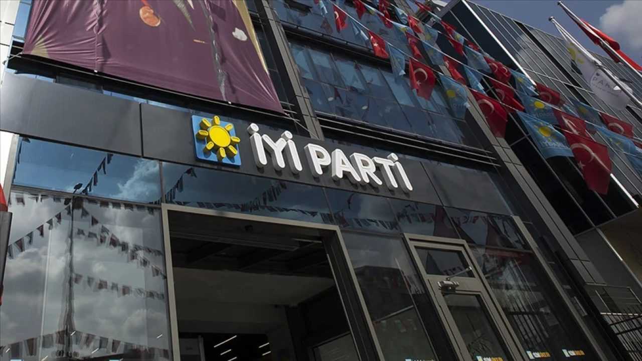 İyi Parti'de İstifa Kargaşası: Ayrılıklar Devam Ediyor 1 Iyi Partide Istifa Kargasasi Ayriliklar Devam Ediyor 1