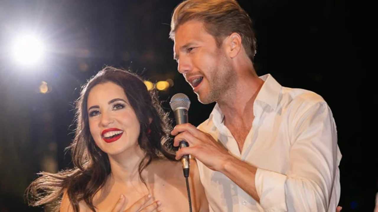 Karsu Donmezin Kina Gecesi Surprizler ve Duygusal Anlar 1