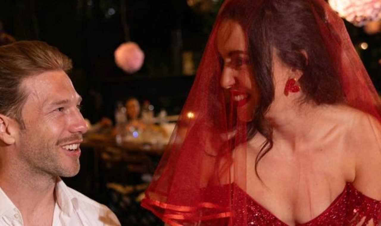 Karsu Donmezin Kina Gecesi Surprizler ve Duygusal Anlar 5