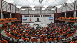 Meclis Erken Tatile Girdi: Tarihi Yasa Kabul Edildi