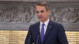 Miçotakis’ten Tarihi Kınama Etkinliği ve Sert Açıklamalar