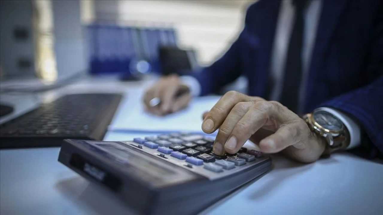 Sendikalı Memurlara Müjde: 641,81 TL İkramiye Yasalaştı 1 Sendikali Memurlara Mujde 64181 TL Ikramiye Yasalasti 1