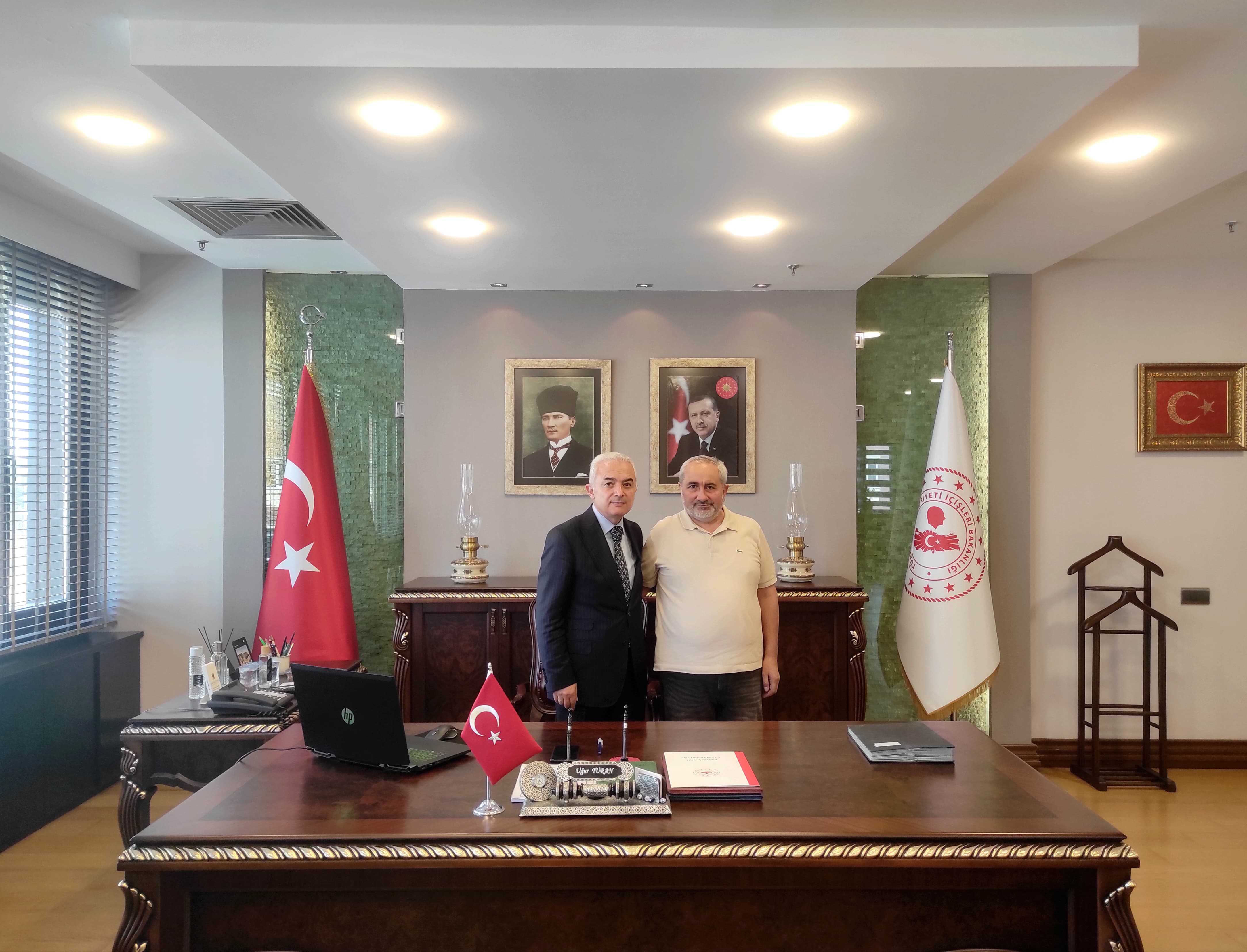 Başakşehir Kaymakamı Değişti: Uğur Turan Bursa Gemlik Kaymakamı Oldu! 2 ugur turan3