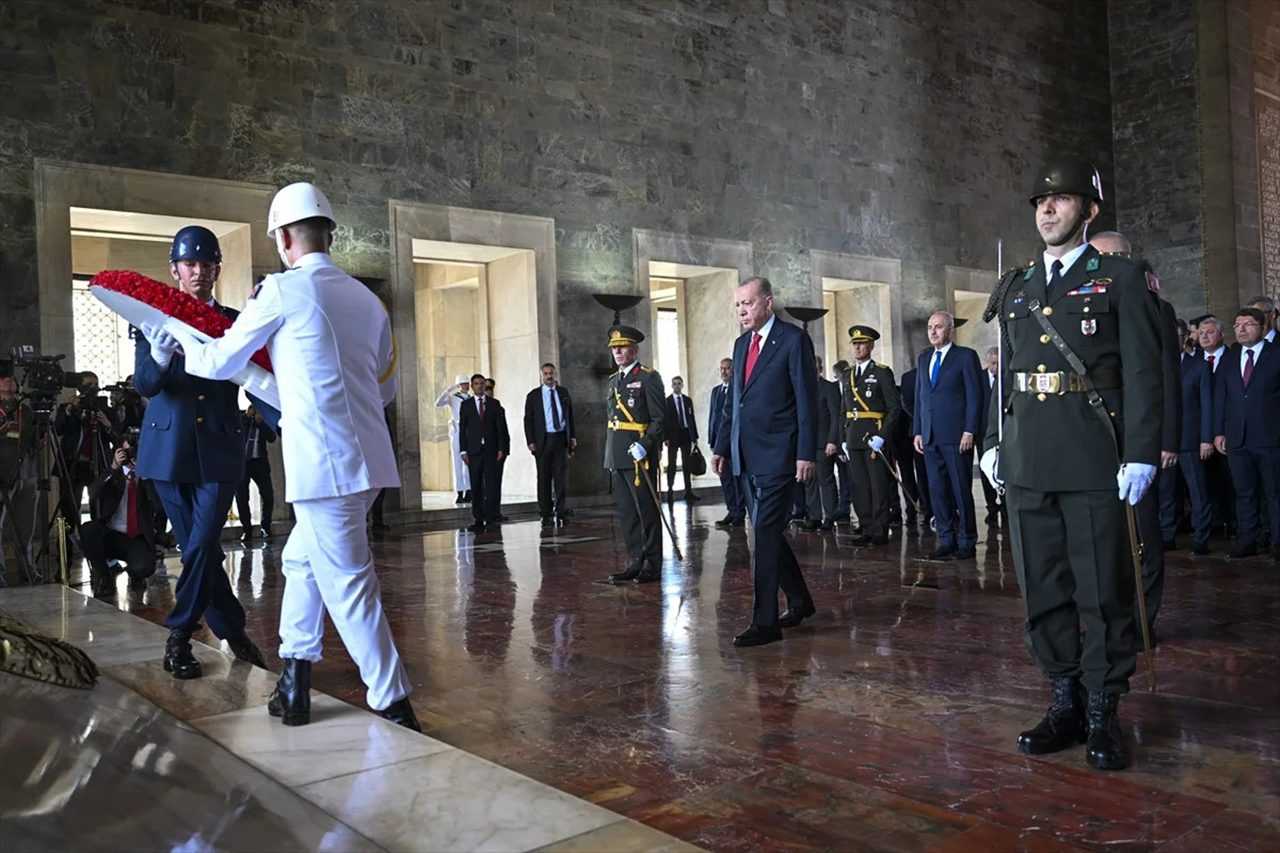 30 Ağustos’ta Anıtkabir’de Büyük Zafer Coşkusu 6 30 Agustosta Anitkabirde Buyuk Zafer Coskusu 7