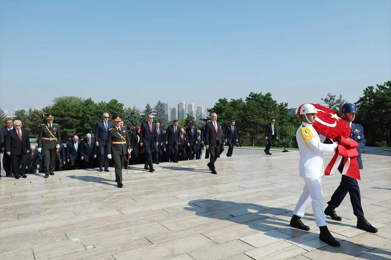 30 Ağustos’ta Anıtkabir’de Büyük Zafer Coşkusu 7 30 Agustosta Anitkabirde Buyuk Zafer Coskusu 8