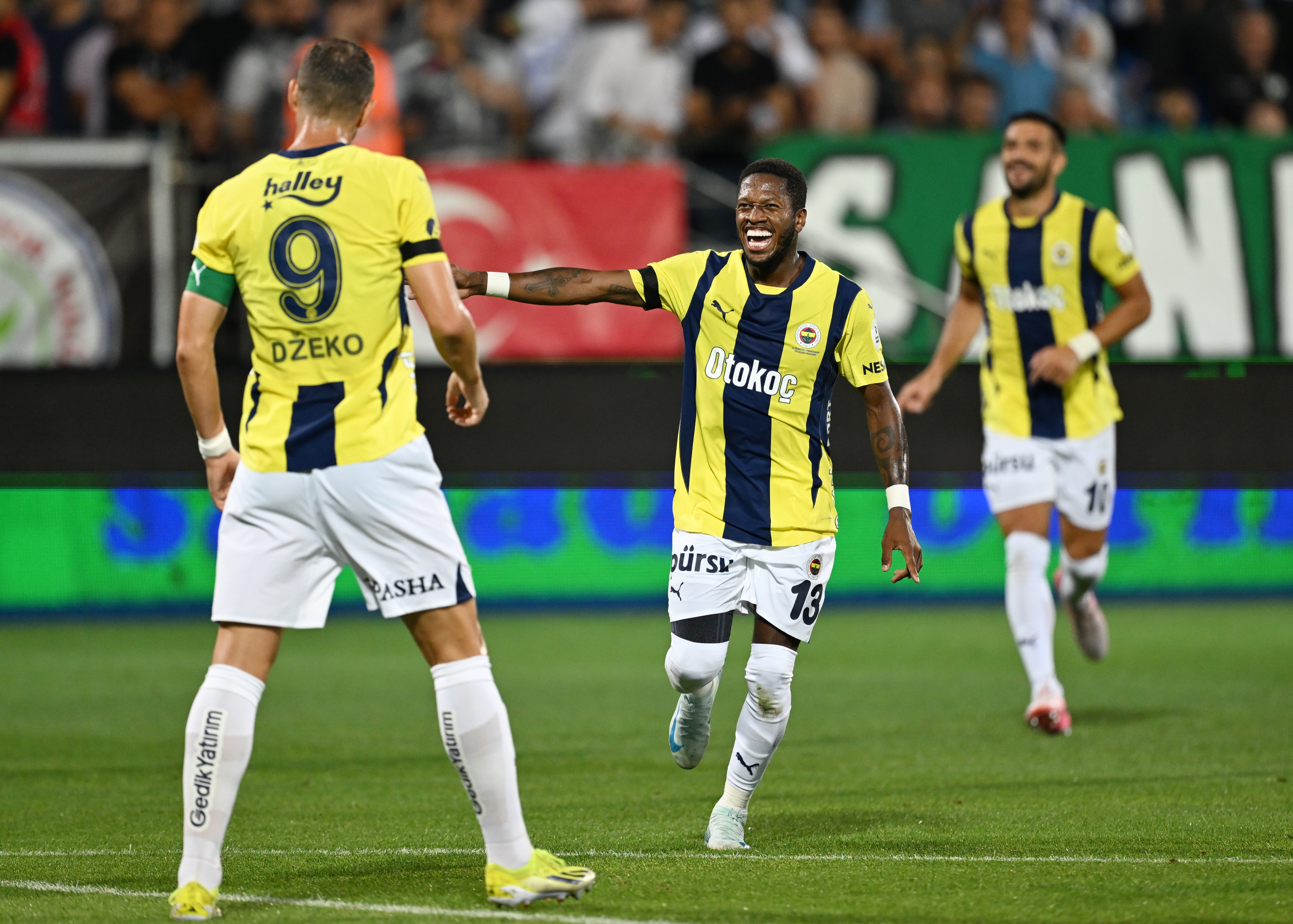 Rizespor Taraftarı Gökhan Akkan'ı Islıklayarak Protesto Etti 2 AA 20240825 35483718 35483717 CAYKUR RIZESPOR FENERBAHCE