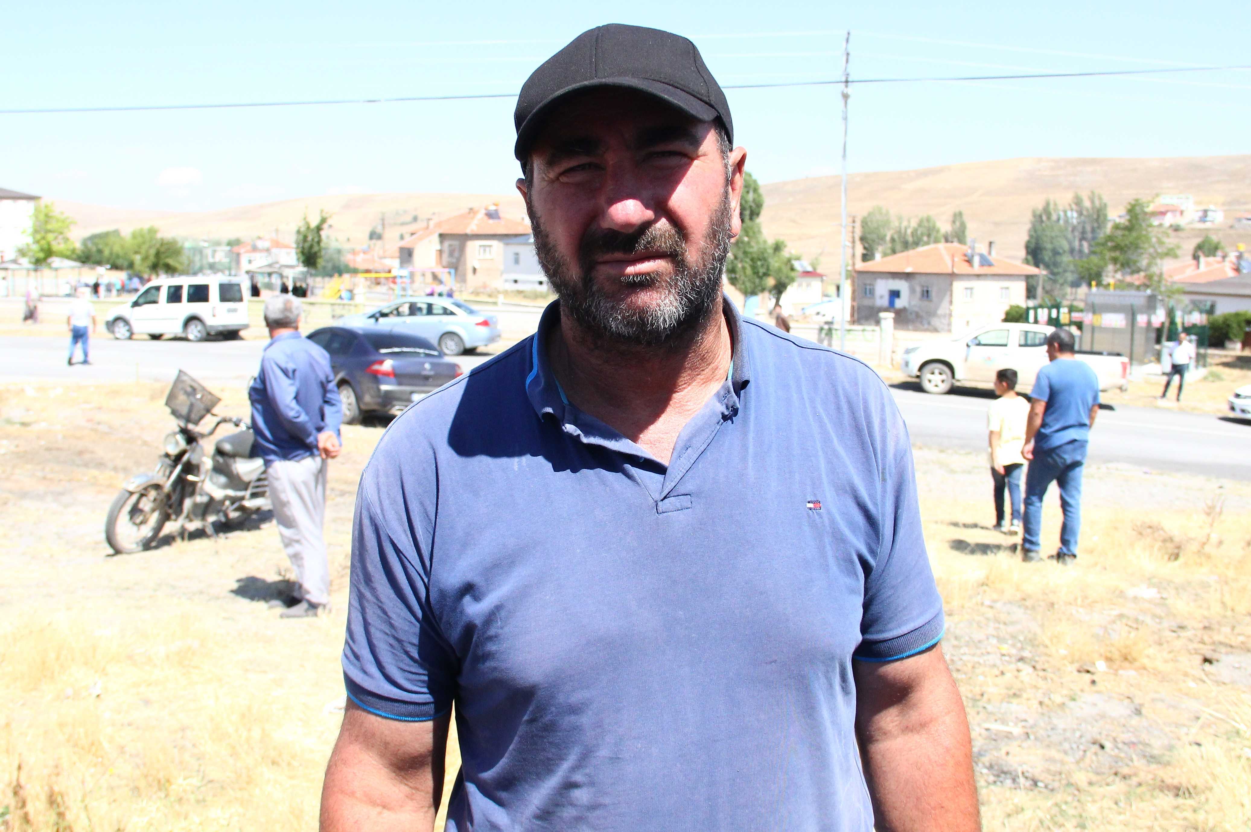 AA 20240826 35487615 35487614 KAYSERIDE SELDE HAYATINI KAYBEDEN KISI UYARILARA RAGMEN ARACIYLA ILERLEMEYE DEVAM ETMIS