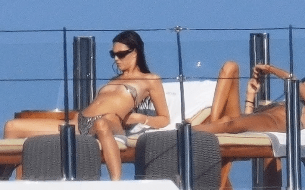 DiCaprio ve Ceretti, Cannes’da Lüks Yatta Görüntülendi! 5 Ekran goruntusu 2024 08 27 152202