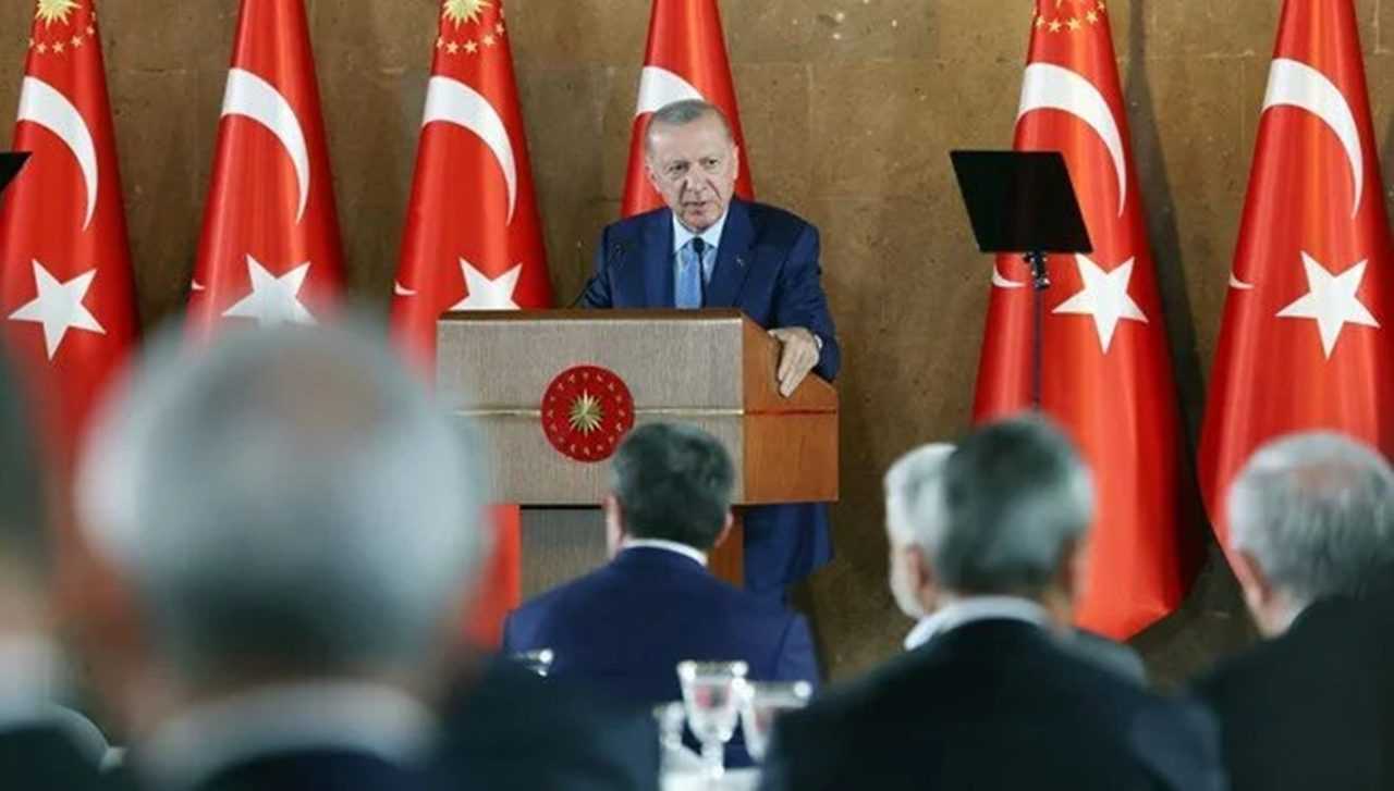 Erdoğan Ahlat’ta: Filistin ve Yangın Açıklamaları 1 Erdogan Ahlatta Filistin ve Yangin Aciklamalari 1
