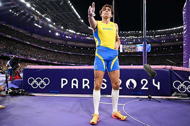 Armand Duplantis Tarih Yazdı: Yusuf Dikeç Pozu Verdi! 1 GUPndwwXUAAqCX3
