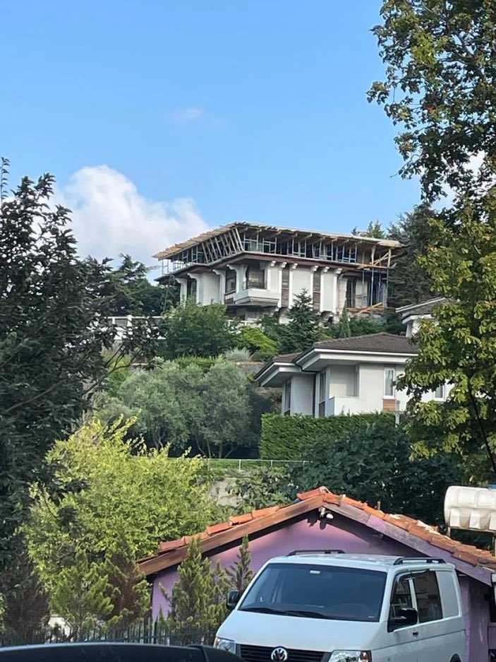 Vaniköy’deki Kaçak Villa Skandalı: Doğal Zemin Yok Edildi! 5 GVlOCmcWcAAz2gK