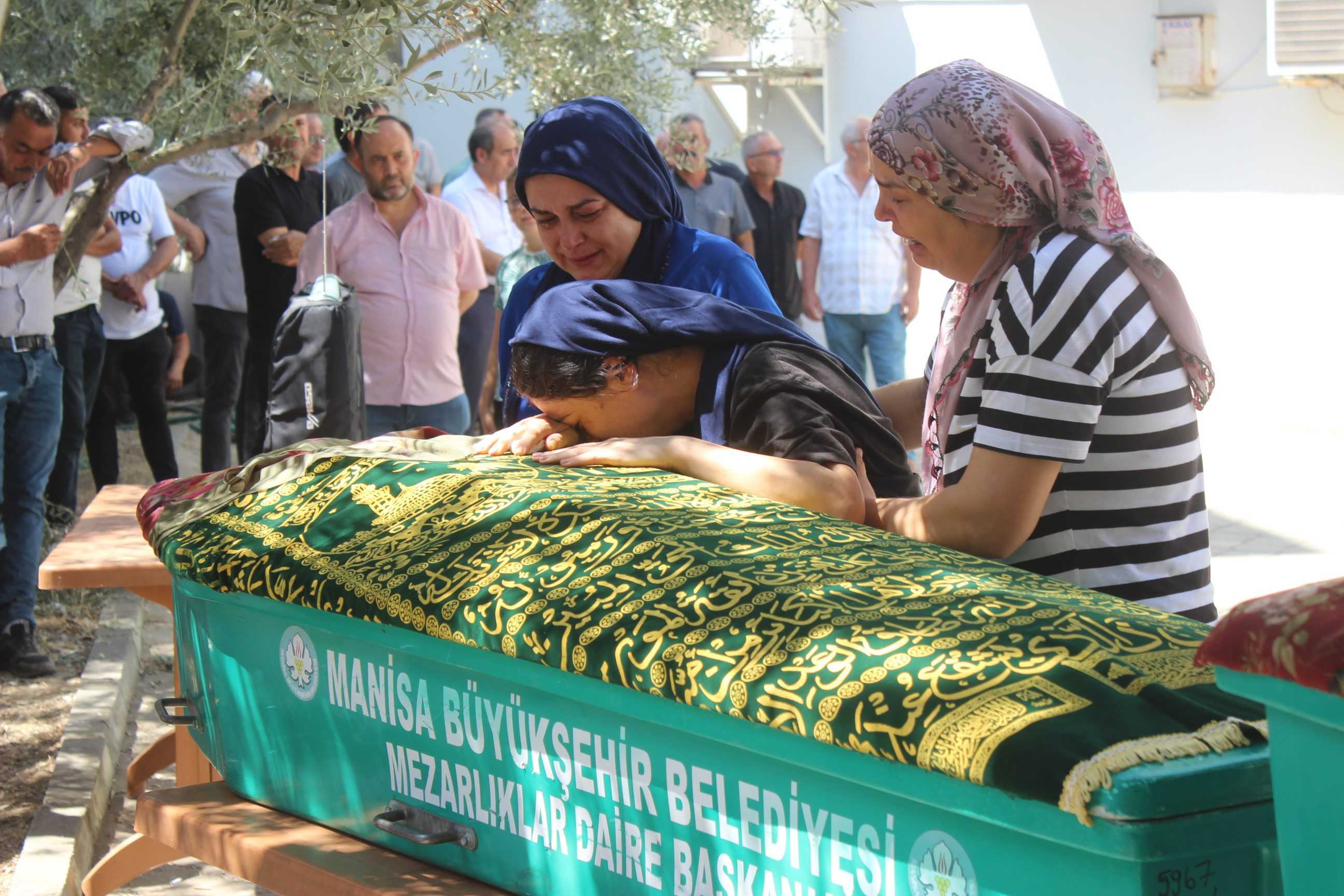 İzmir'de Baba Katliamı: Annenin Feryadı Yürek Yaktı! 3