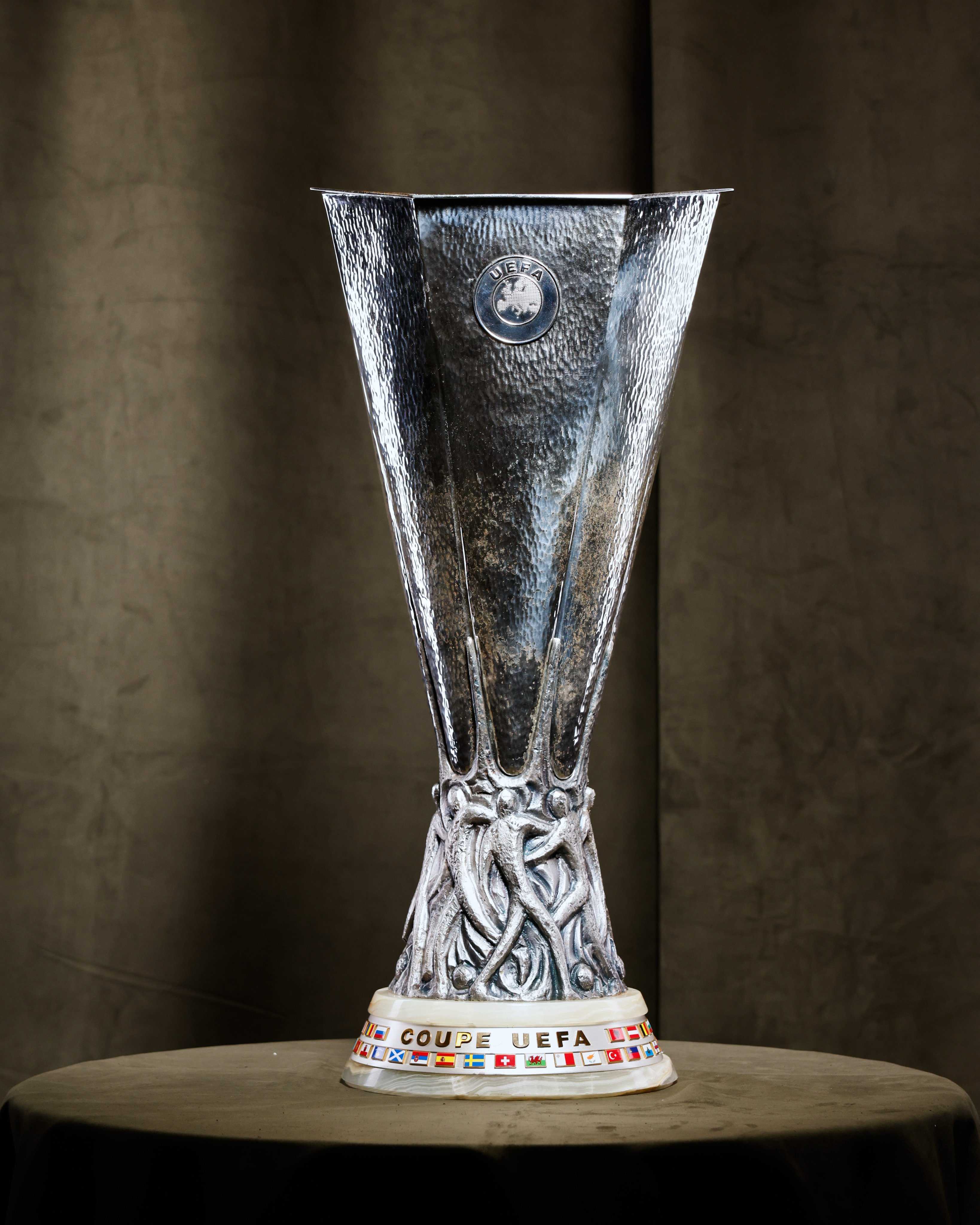UEFA Avrupa Ligi'nde Rakipler Belli Oldu 5 GWJiBHKXsAAp7nd