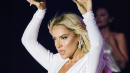 Hadise’den Sosyal Medya Yasağına Sert Tepki