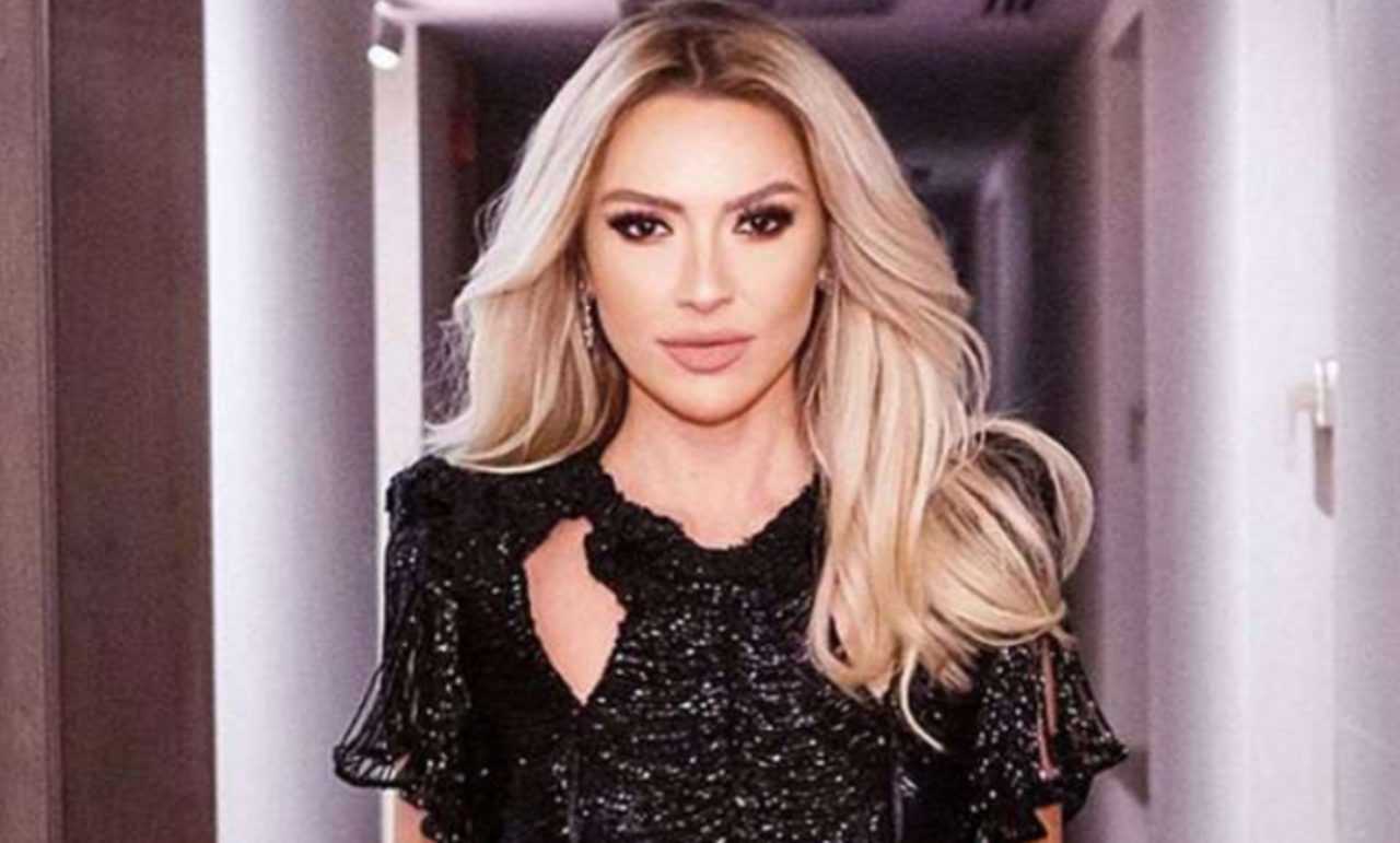 Hadise'den Sosyal Medya Yasağına Sert Tepki 3 Hadiseden Sosyal Medya Yasagina Sert Tepki 4