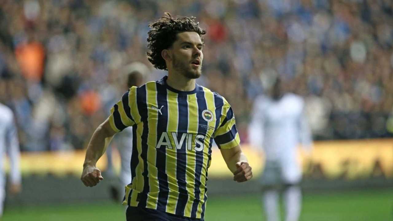 Kadıoğlu'nun Hareketi: Fenerbahçe'de Veda Sinyali mi? 3 Kadioglunun Hareketi Fenerbahcede Veda Sinyali mi 4