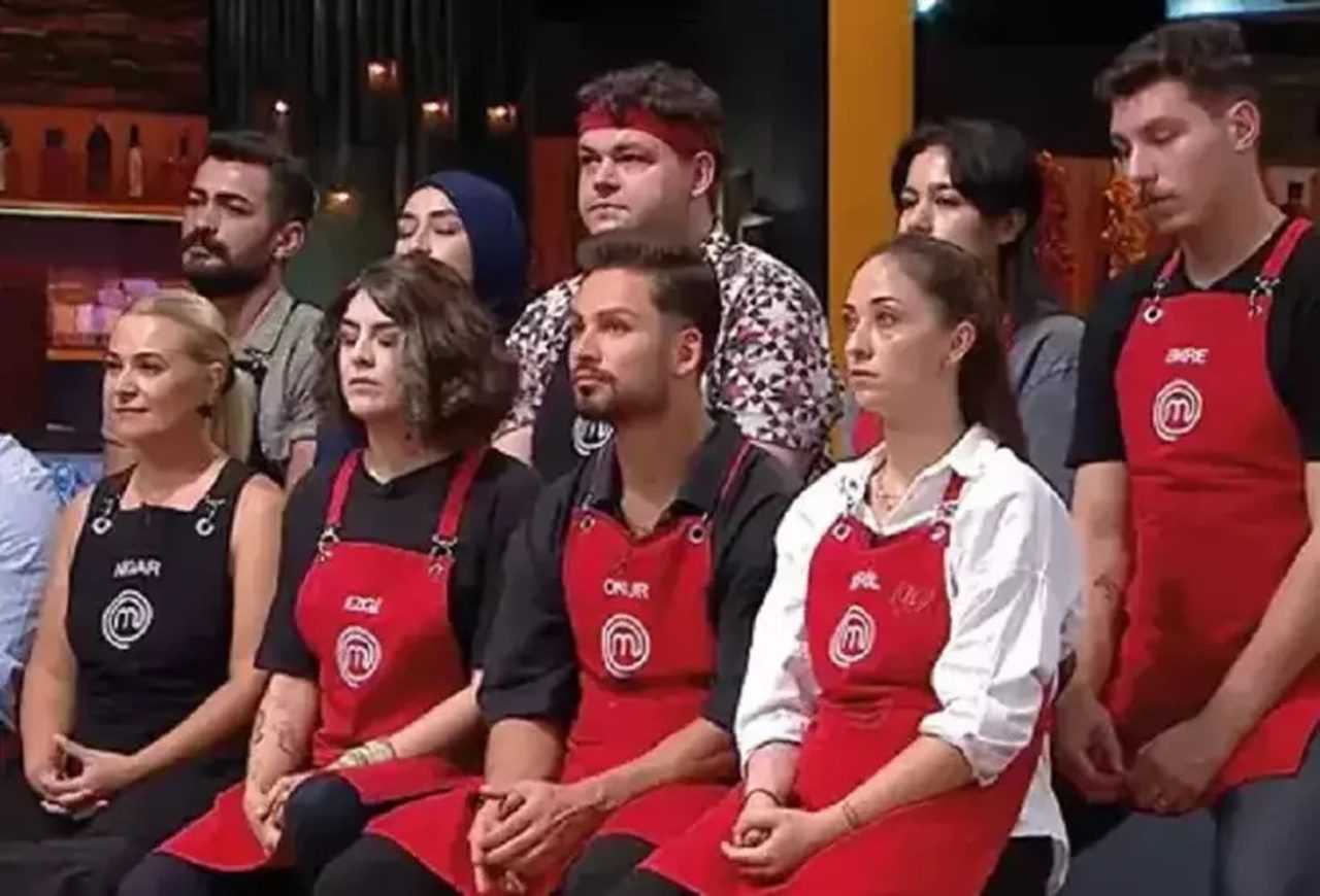 MasterChef Geceye Damga Vurdu! Potaya Giren Yarışmacılar 1 MasterChef Geceye Damga Vurdu Potaya Giren Yarismacilar 3