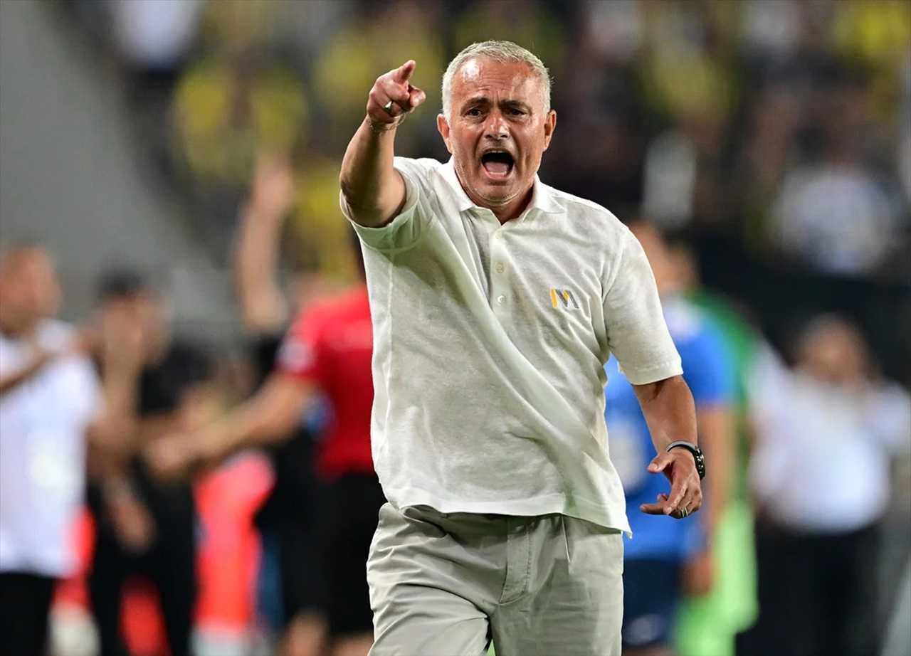 Mourinho: Fenerbahçe Daha Fazla Golle Kazanmalıydı 2 Mourinho Fenerbahce Daha Fazla Golle Kazanmaliydi 2