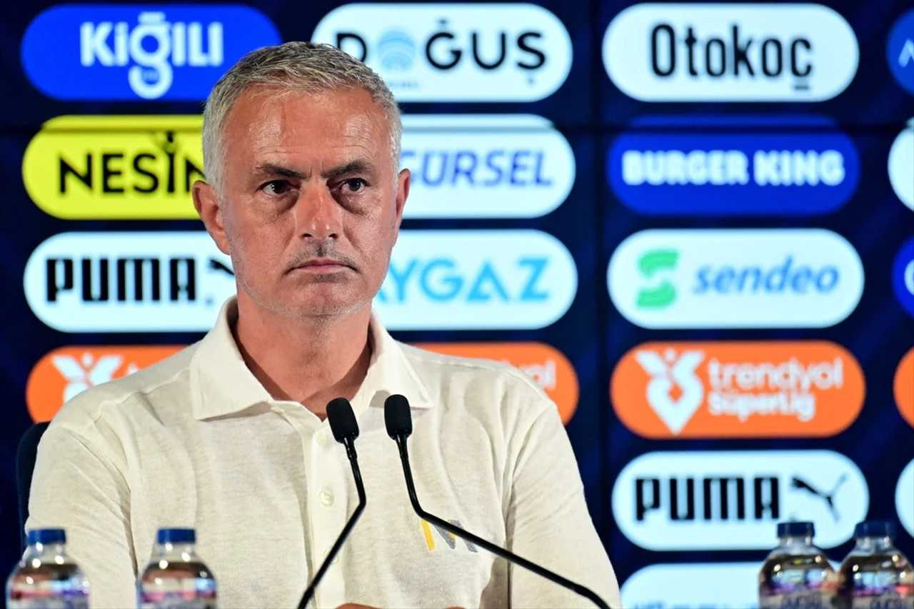 Mourinho: Fenerbahçe Daha Fazla Golle Kazanmalıydı 6 Mourinho Fenerbahce Daha Fazla Golle Kazanmaliydi 6