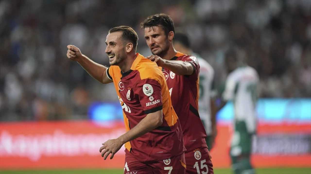 Sari Kirmizililar Konyada Firtina Gibi 3