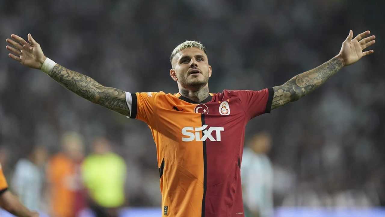 Sari Kirmizililar Konyada Firtina Gibi 6