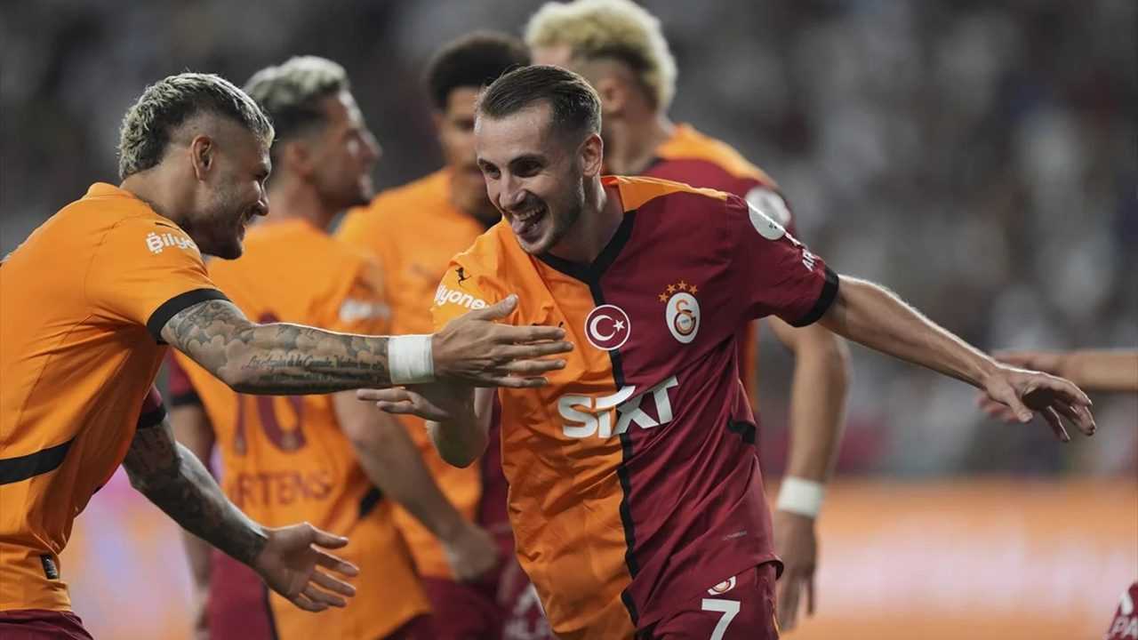 Sari Kirmizililar Konyada Firtina Gibi 9