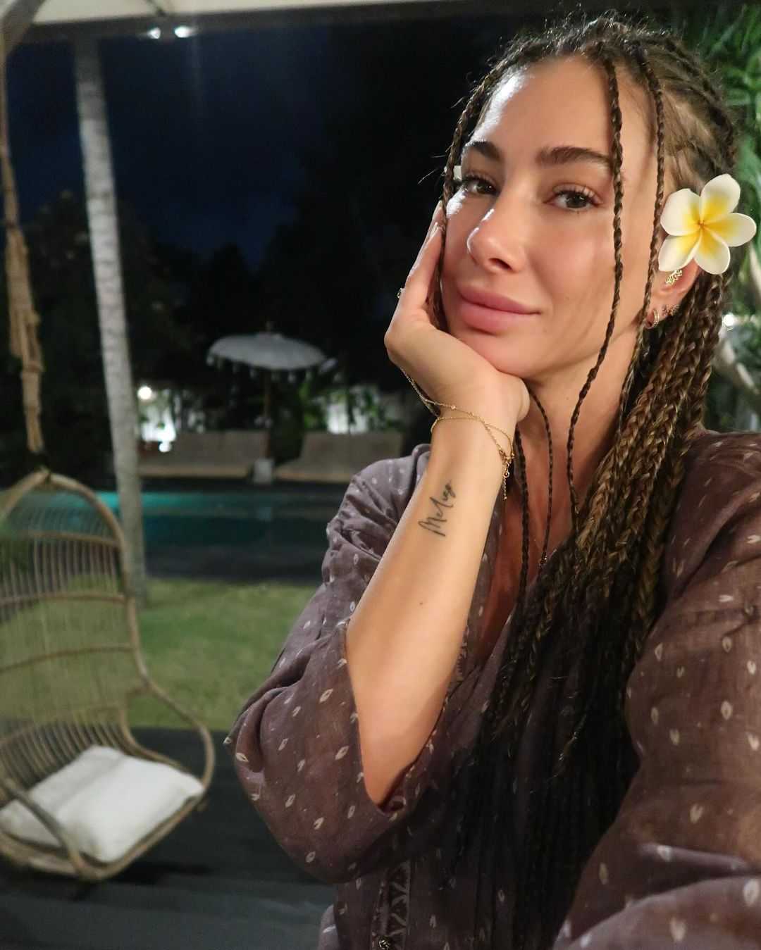 Şeyma Subaşı'ndan Bali Tatilinde Cesur Paylaşımlar! 14 SaveClip.App 456127927 18470406817035822 168039970504499411 n