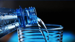 Aşırı Sıcak Havalarda Su İçme Önerisi: Günde 2,5 Litre