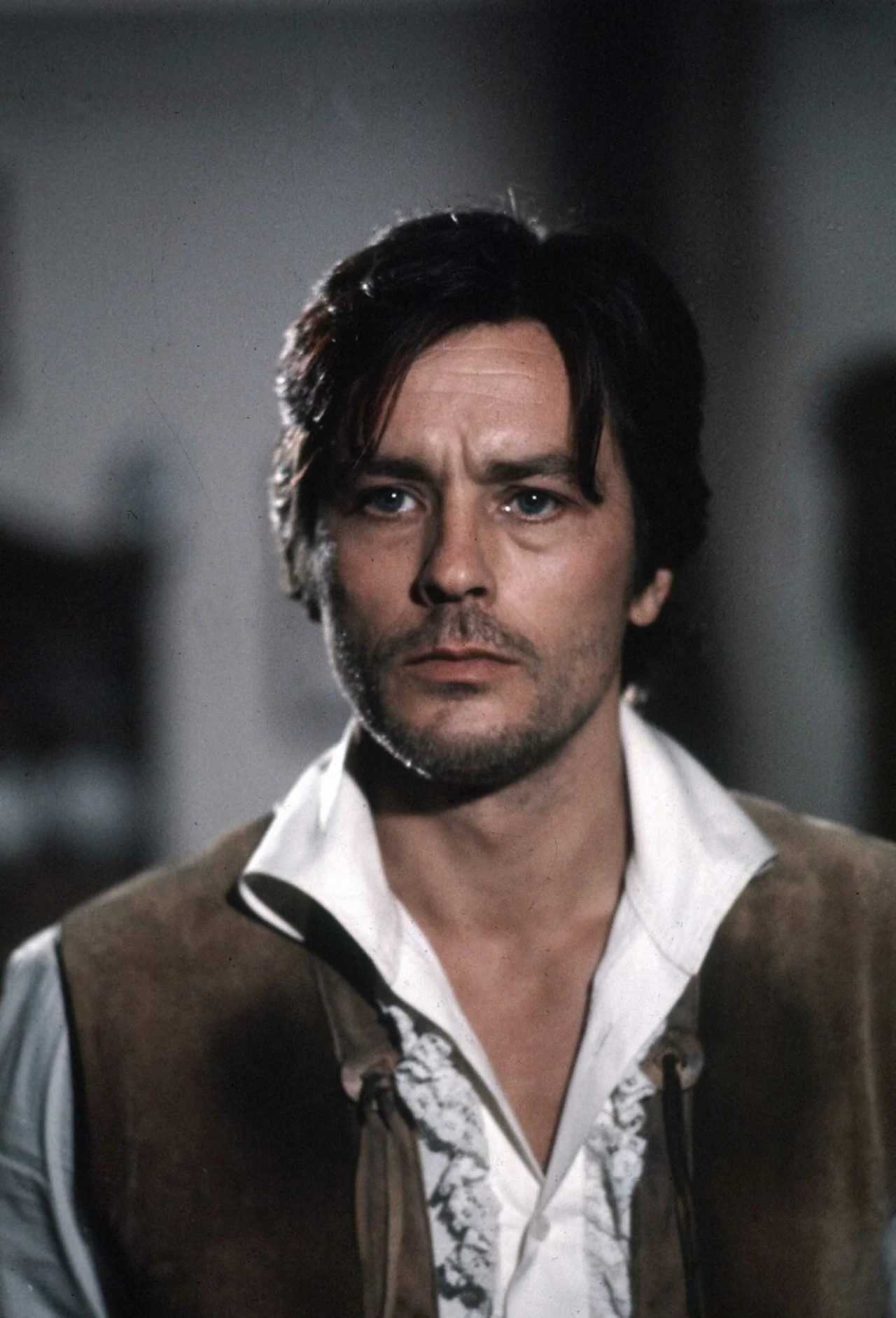 Sinemanın Efsanevi Yıldızı Alain Delon Hayatını Kaybetti 3 Sinemanin Efsanevi Yildizi Alain Delon Hayatini Kaybetti 4