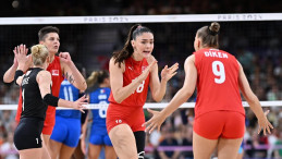 Sultanlar Çeyrek Finalde: İtalya’ya 3-0 Yenildi