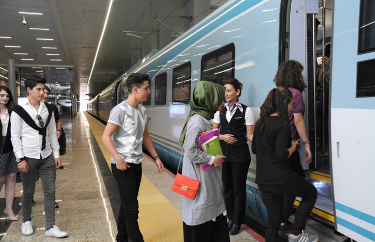 Temmuzda Demiryolu Ulasiminda Rekor Yolcu Sayilari 3