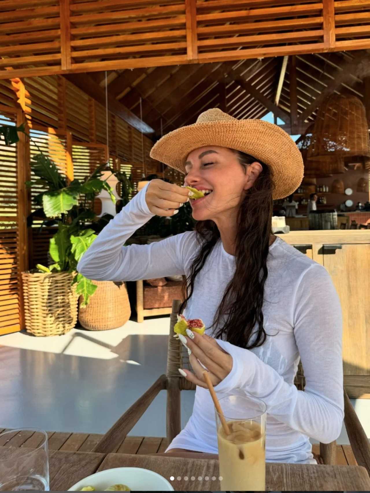 Yasemin Özilhan'ın Dikkat Çeken Beslenme Sırrı 1 Yasemin Ozilhanin Dikkat Ceken Beslenme Sirri 2