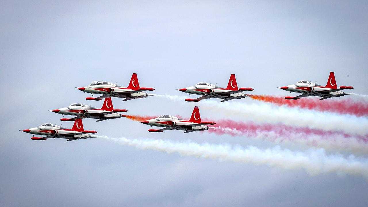 Ankara İçin Uyarı! Türk Yıldızları Provalarında 'Yüksek Ses' 2 turk yildizlari aa 1873941